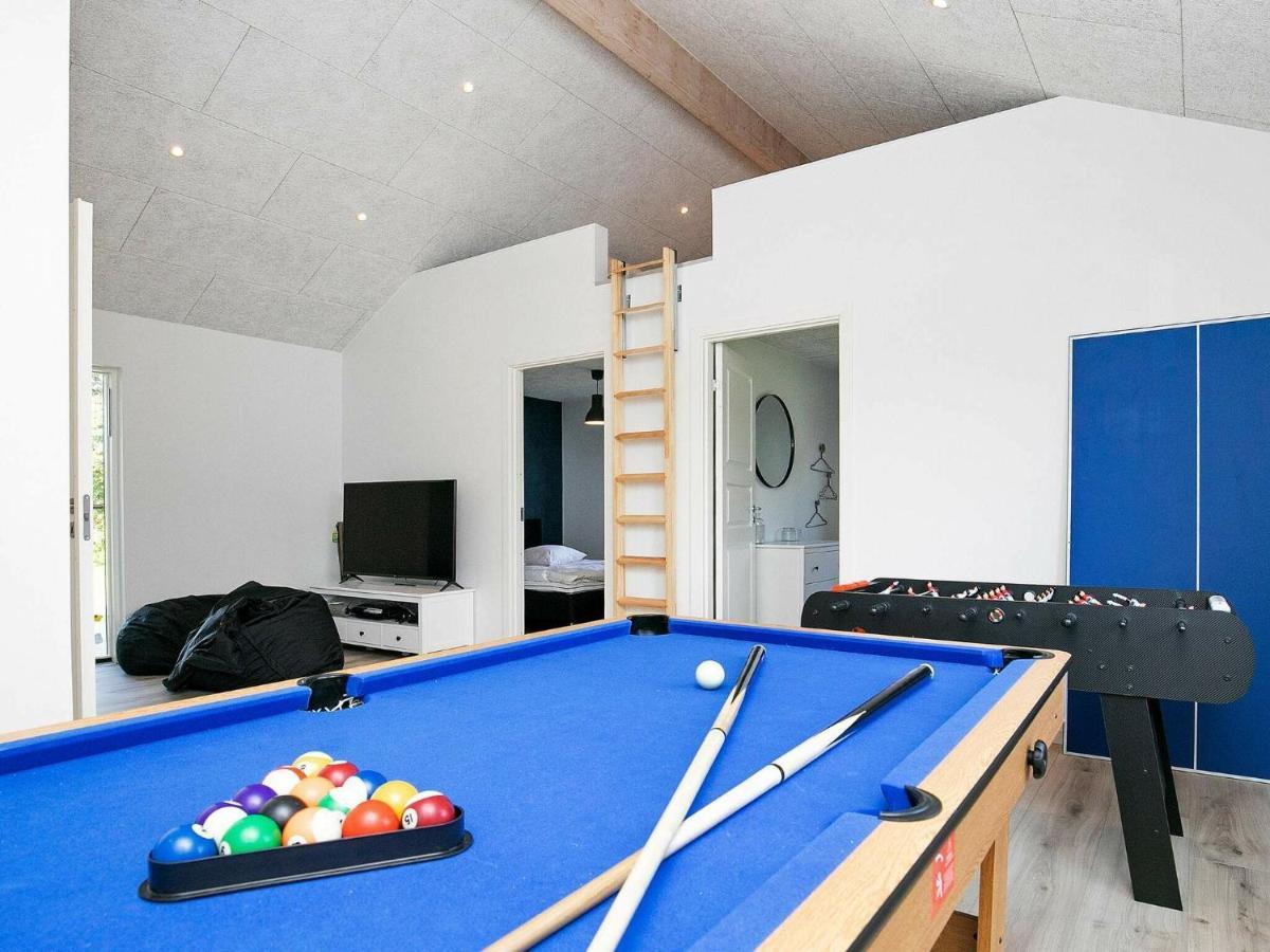 14 Person Holiday Home In V Ggerl Se Bøtø By エクステリア 写真
