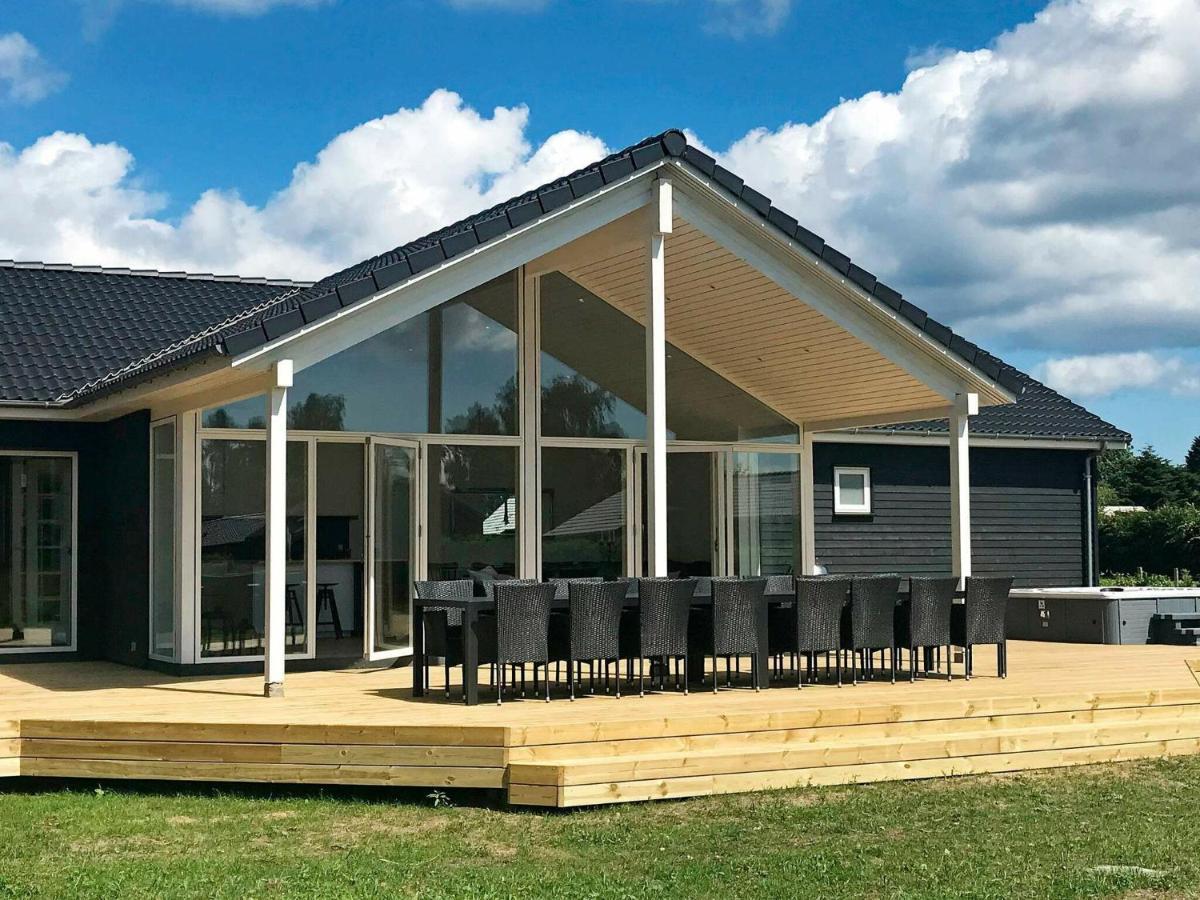 14 Person Holiday Home In V Ggerl Se Bøtø By エクステリア 写真