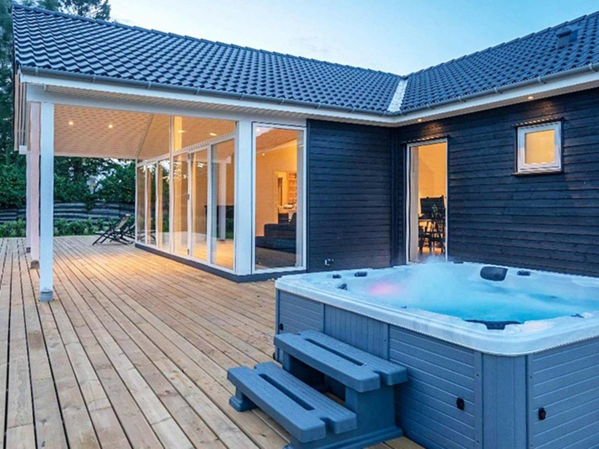 14 Person Holiday Home In V Ggerl Se Bøtø By エクステリア 写真