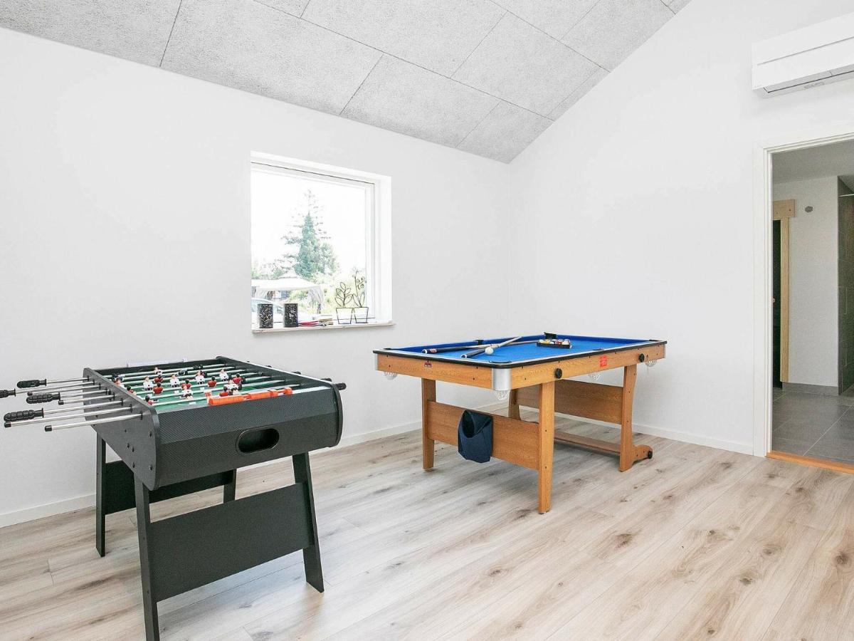 14 Person Holiday Home In V Ggerl Se Bøtø By エクステリア 写真